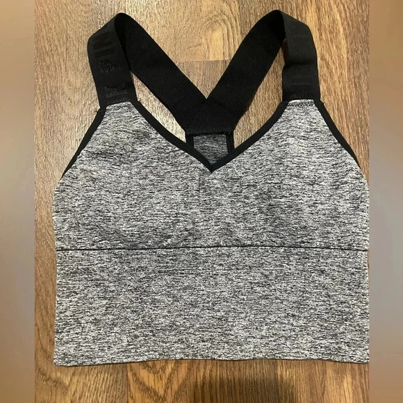 PINK Victoria's Secret Other - PINK sports bra. Heathered gray and black. Size XS